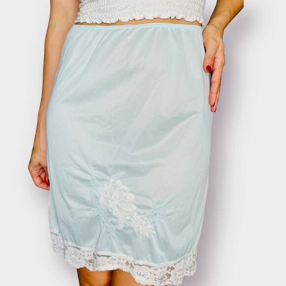 70s Seafoam lace‎ trimmed half slip - Picture 3 of 5
